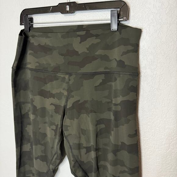 Lululemon Align Capri Leggings Camo Green Size 16 - Picture 4 of 6
